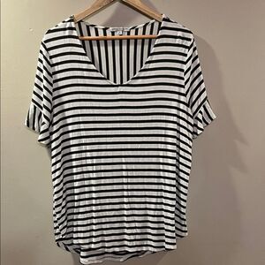 Green Envelope Striped Short Sleeve Top